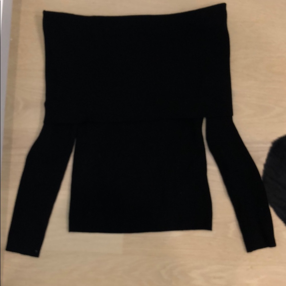 Aritizia top